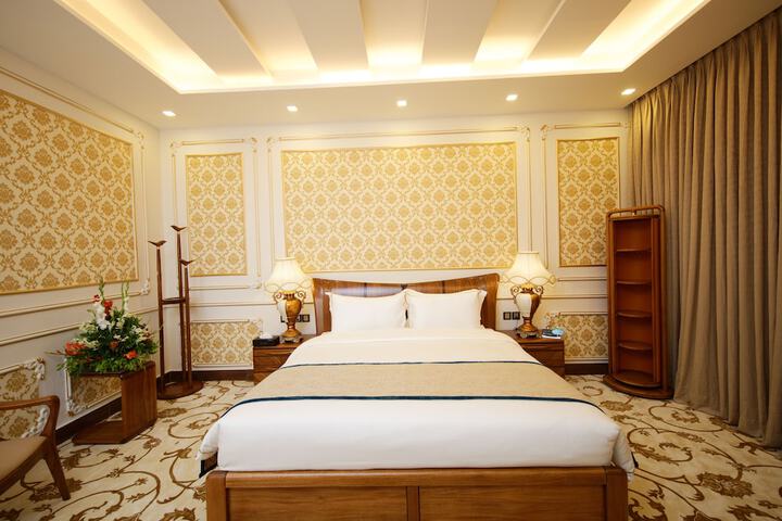 Room 16 of 70