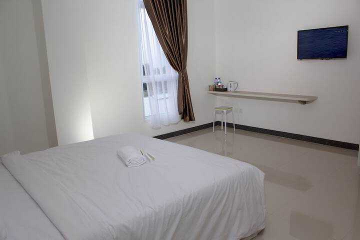 Room 6 of 25