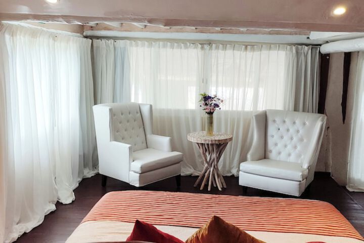 Room 65 of 171