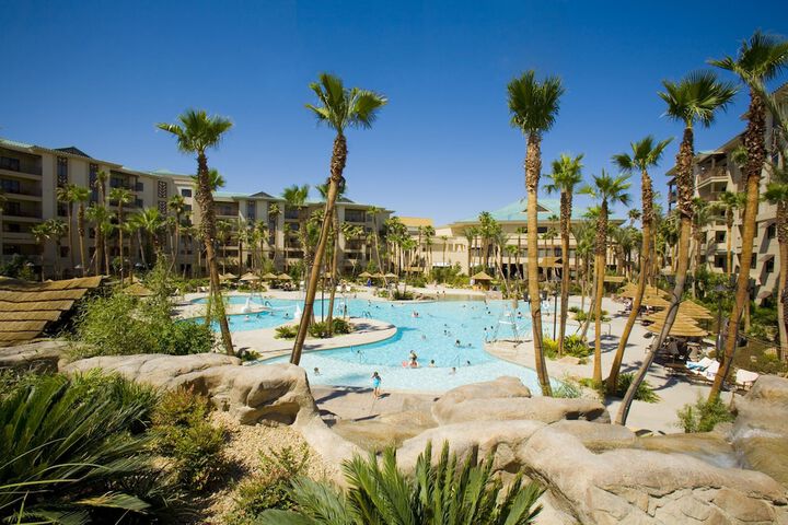 Pool Hotel