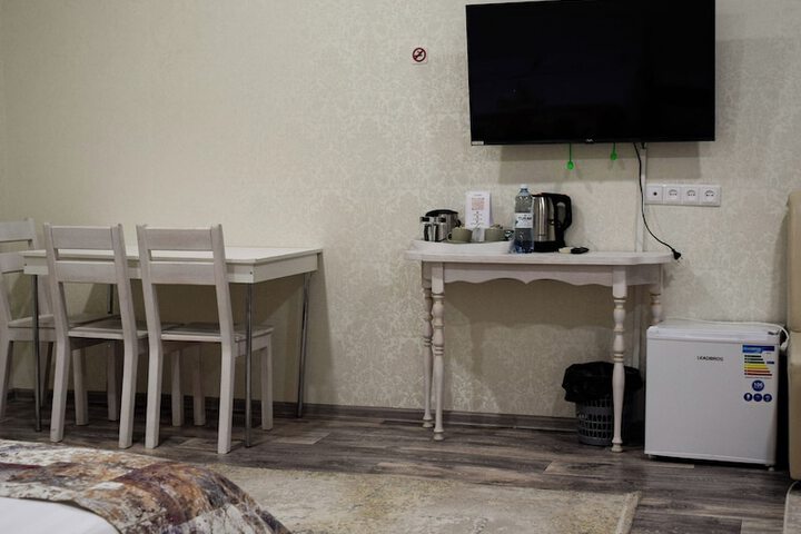 Room 17 of 22