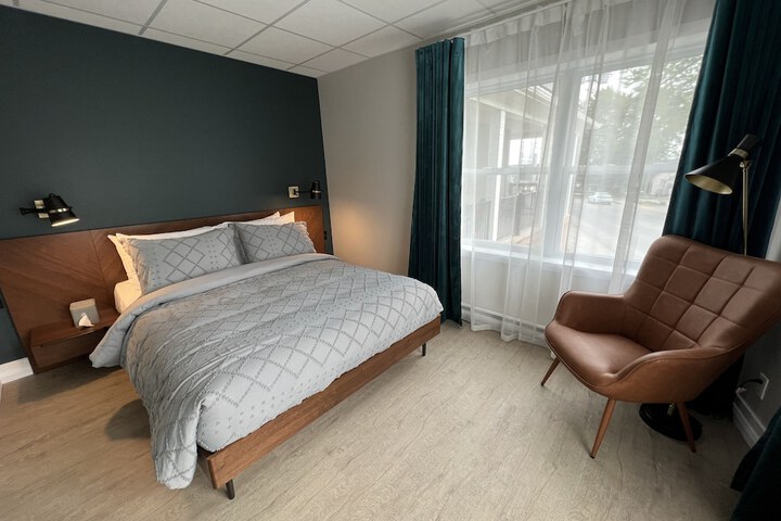 Room 21 of 48