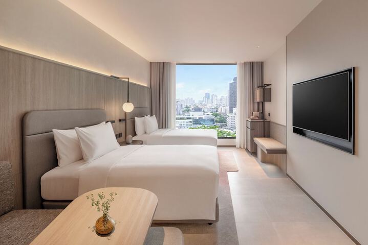 Room 45 of 107