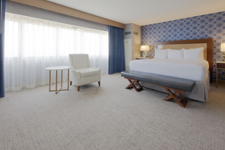 Chelsea Classic Room with 1 King Bed (40 of 54)
