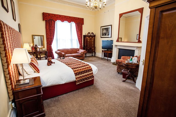 Room 8 of 36