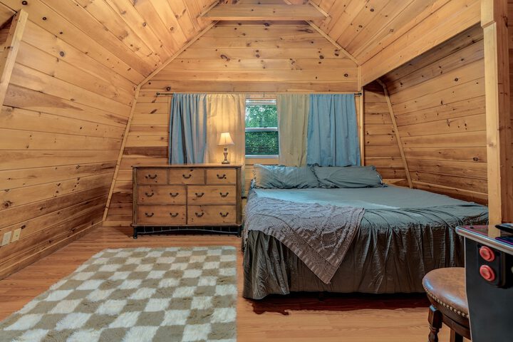 Room 14 of 40