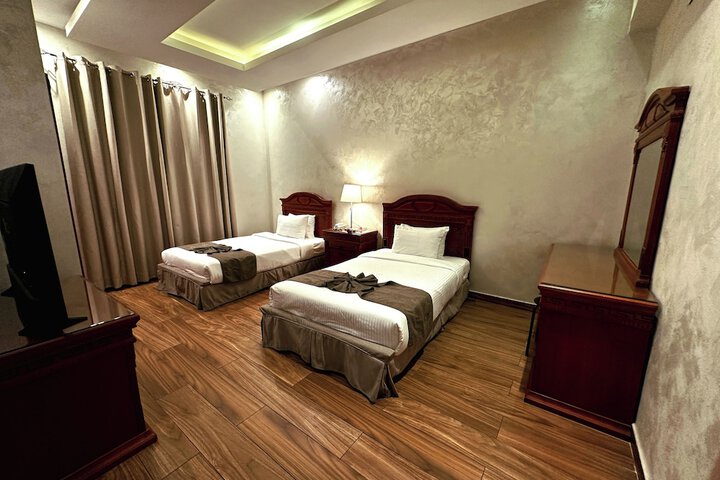 Room 3 of 17