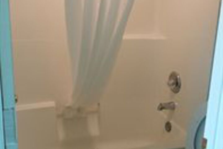 Room 4 of 60