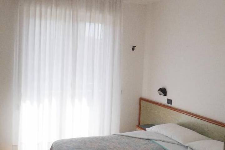 Room 12 of 47