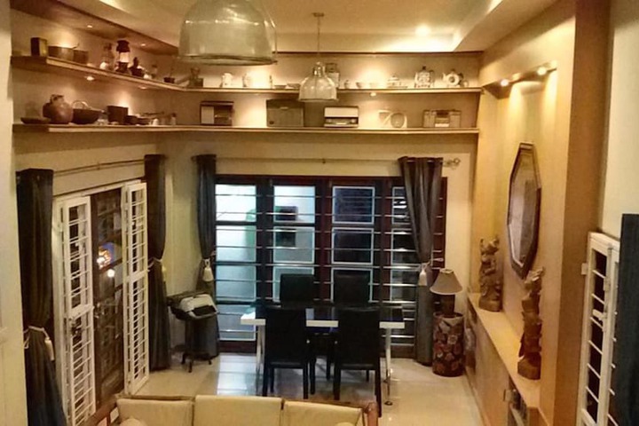 Entrance & Lobby