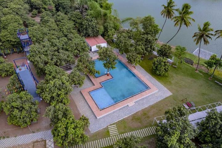 Pool 6 of 14