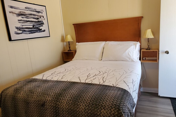 Room 15 of 32