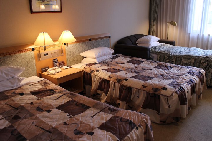 Room 11 of 50