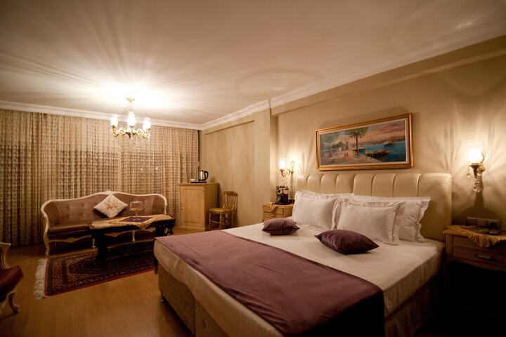 Room 13 of 49
