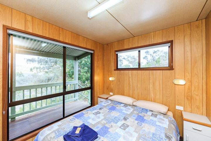 Room 5 of 25