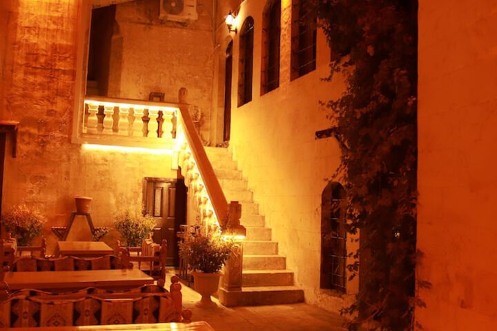 Hotel Exterior 65 of 73