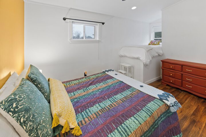 Room 17 of 49