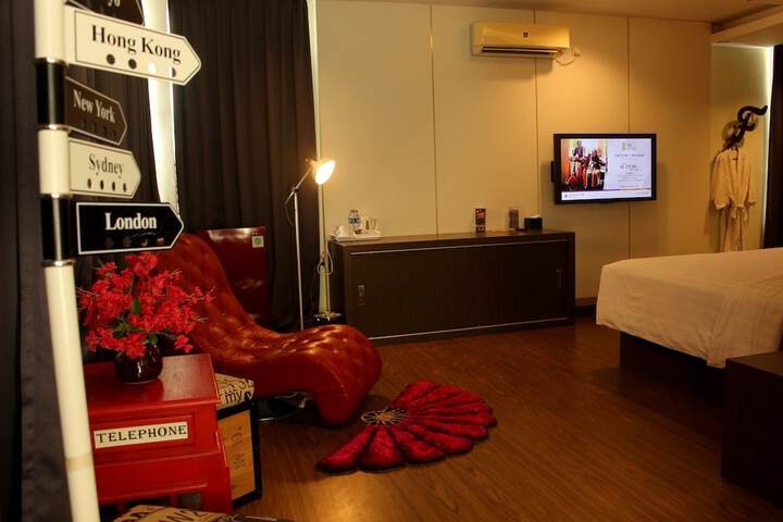 Room 29 of 67