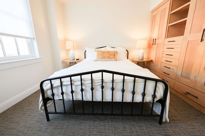 Room 30 of 220