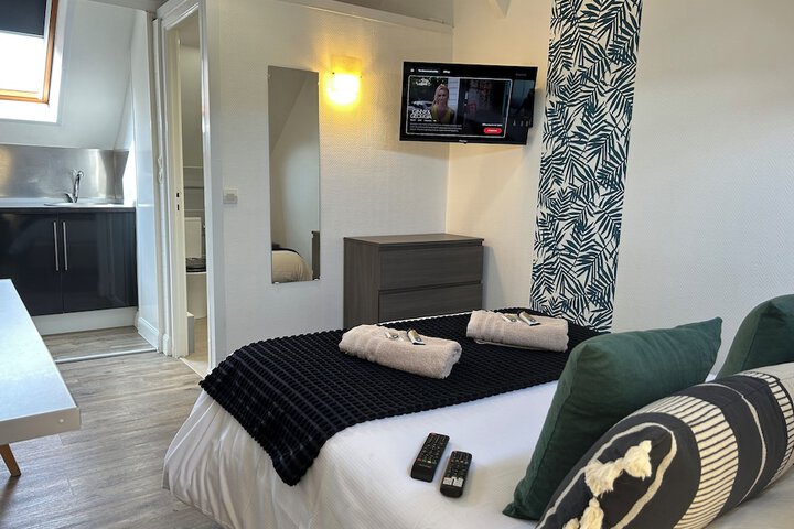 Room 16 of 45