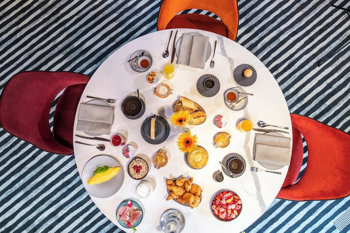 Breakfast/Coffee Service 68 of 73