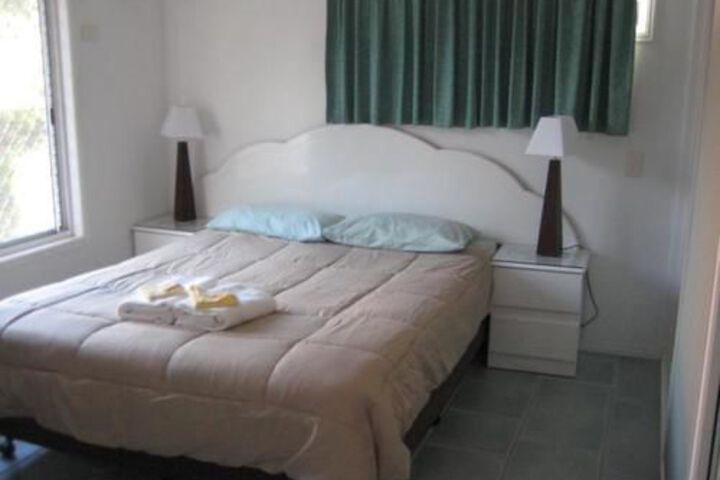 Room 6 of 26