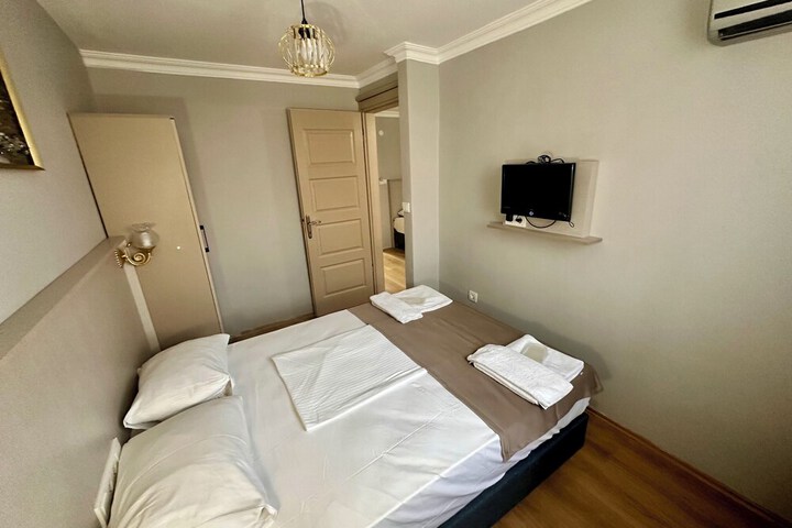 Room 25 of 56