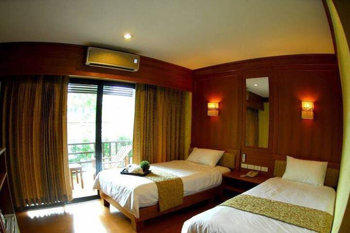 Room 3 of 15