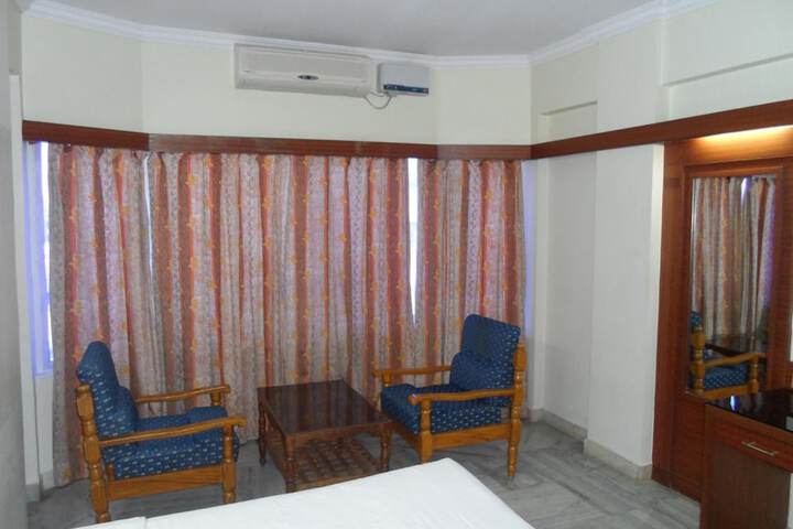 Room 34 of 66