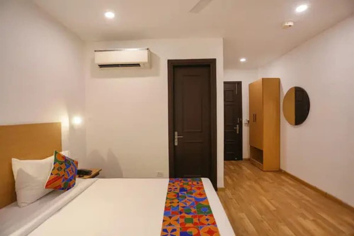 Room 18 of 20