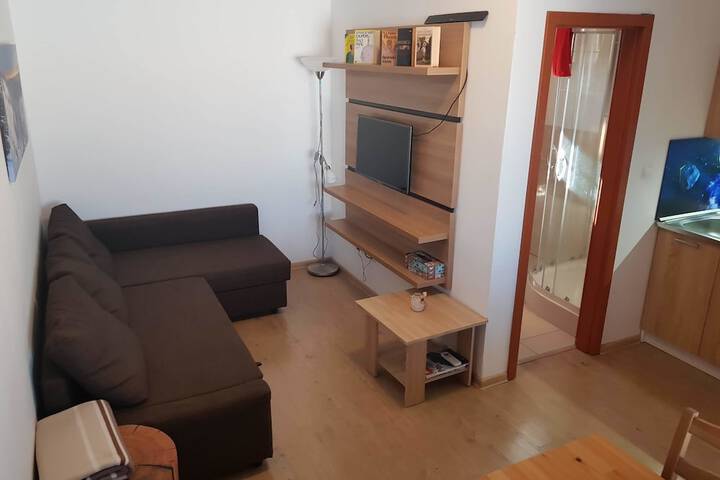 Room 20 of 100