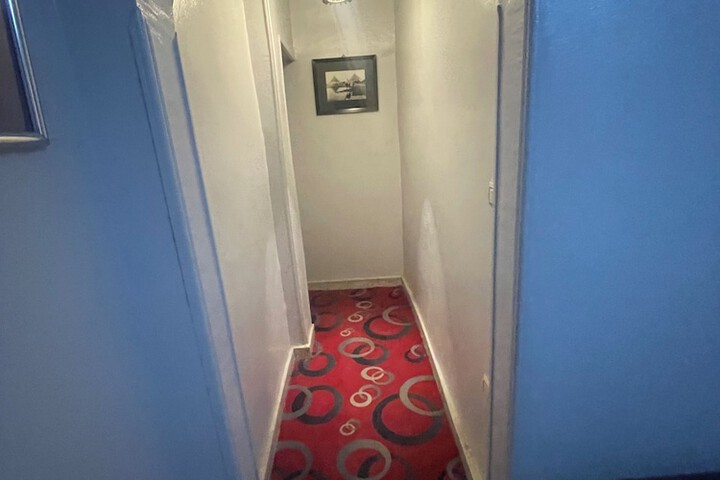 Room 41 of 196