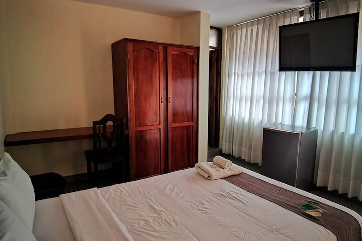 Room 5 of 23