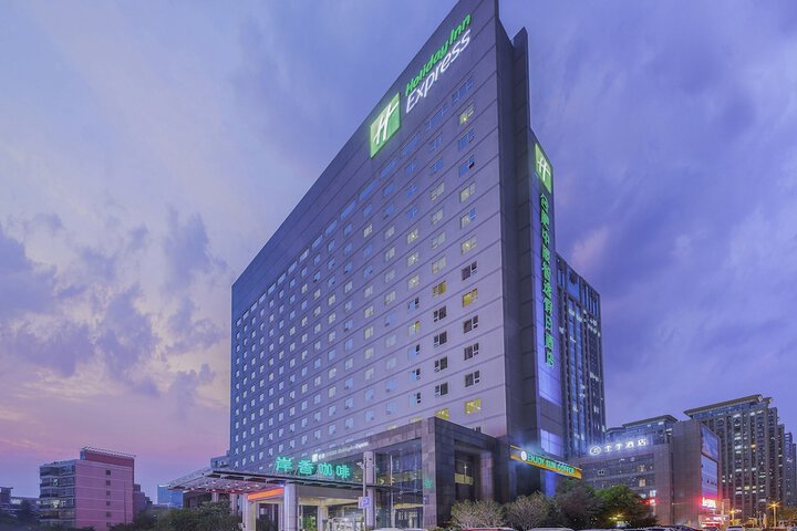 Hotel 67 of 88