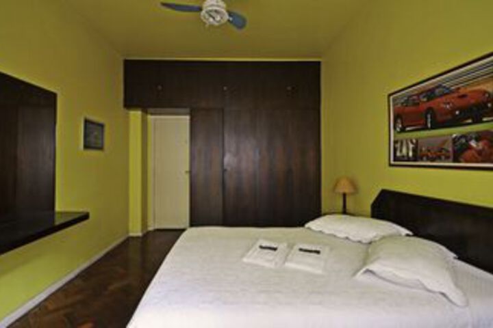 Room 11 of 21