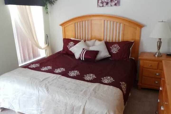 Room 6 of 15