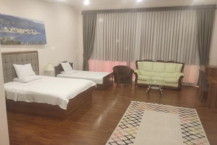 Room 5 of 23