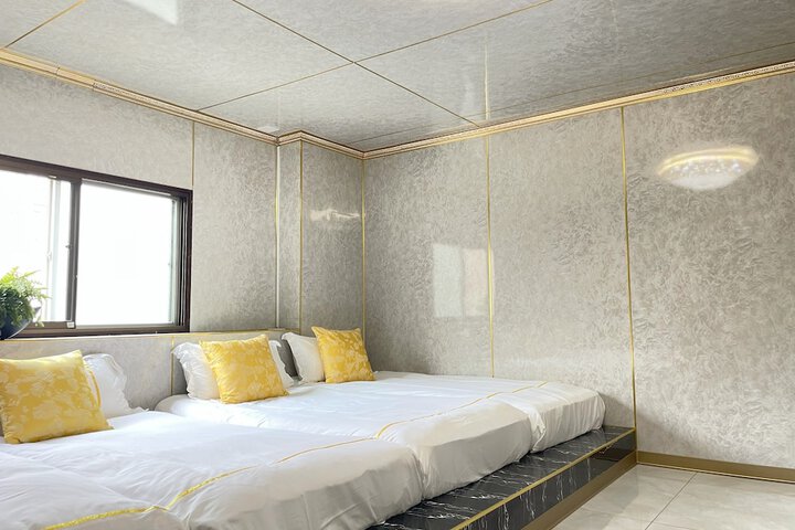 Room 84 of 185