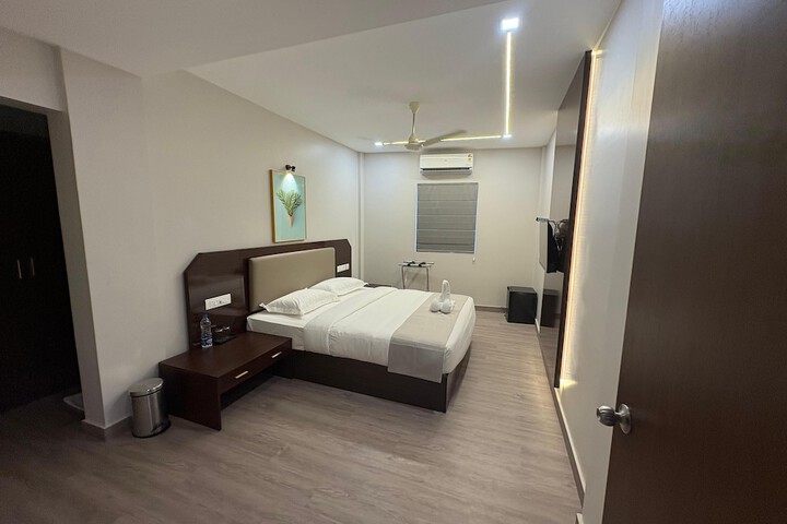 Room 16 of 72
