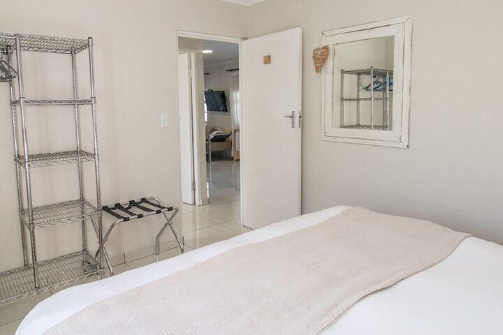 Room 422 of 648