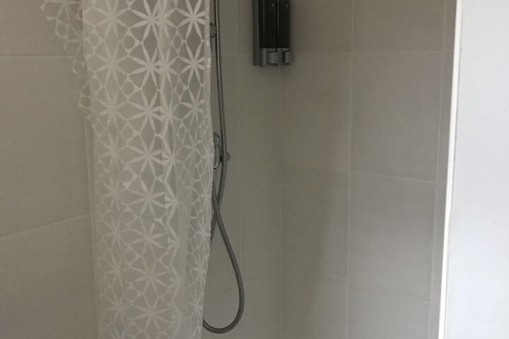 Room 3 of 20