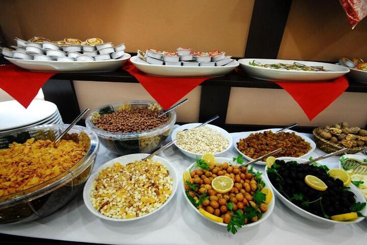 Dining 45 of 61