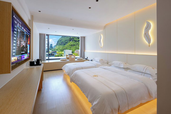 Room 43 of 158