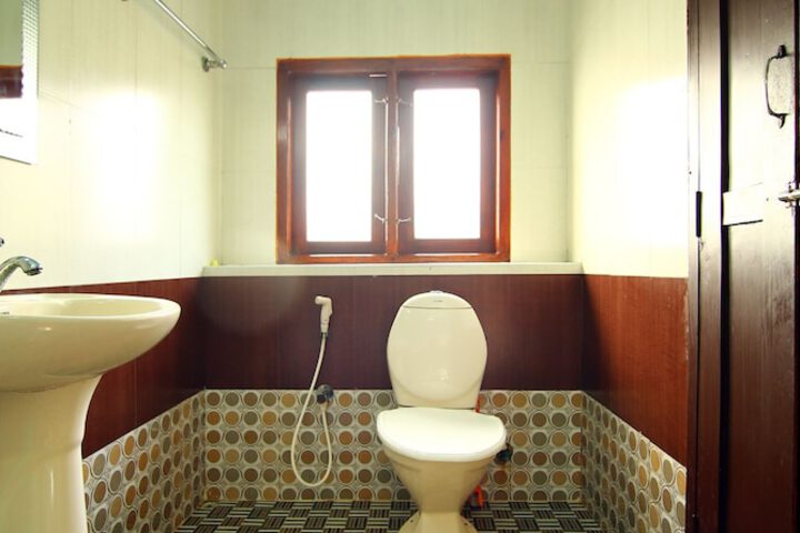 Room 32 of 61