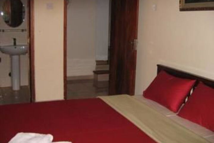 Room 7 of 17