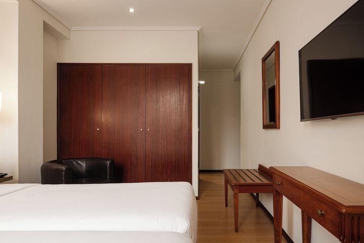 Room 14 of 53