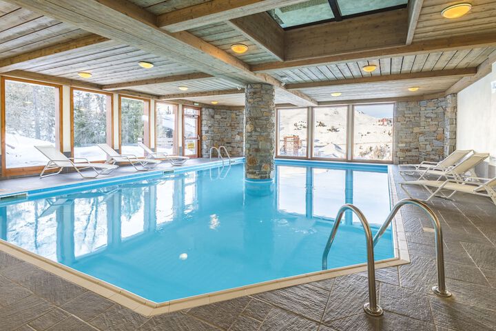 Hotel with Pool