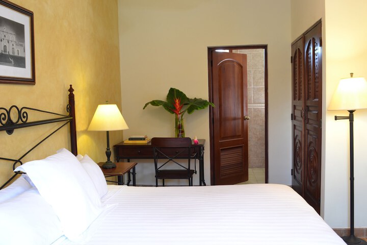 Room 8 of 62