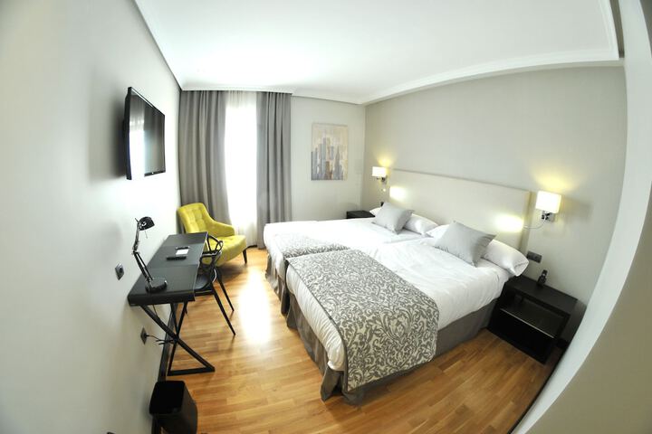 Room 17 of 61