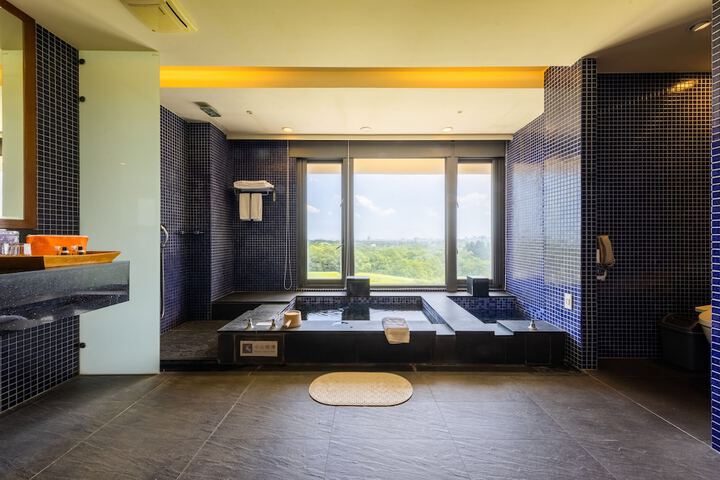 Room 15 of 69